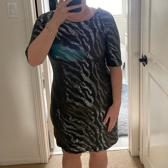 Grey sequence dress - Picture 7 of 7